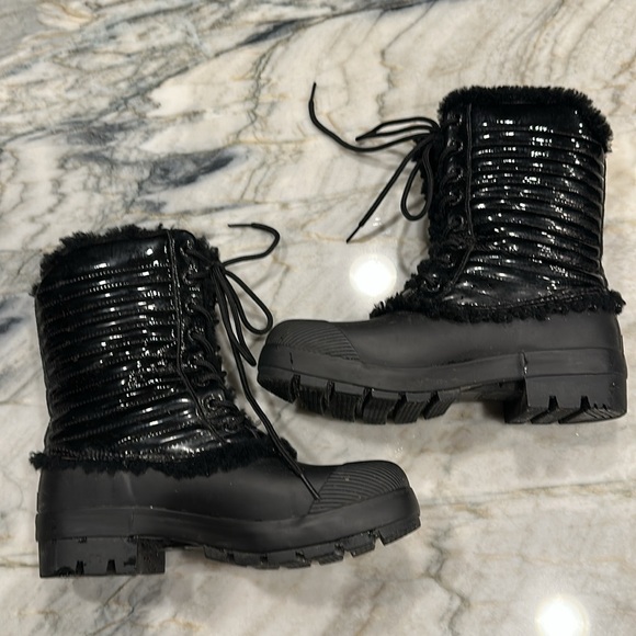 Hunter Rain/Snow shearling Patent boots - Picture 5 of 9